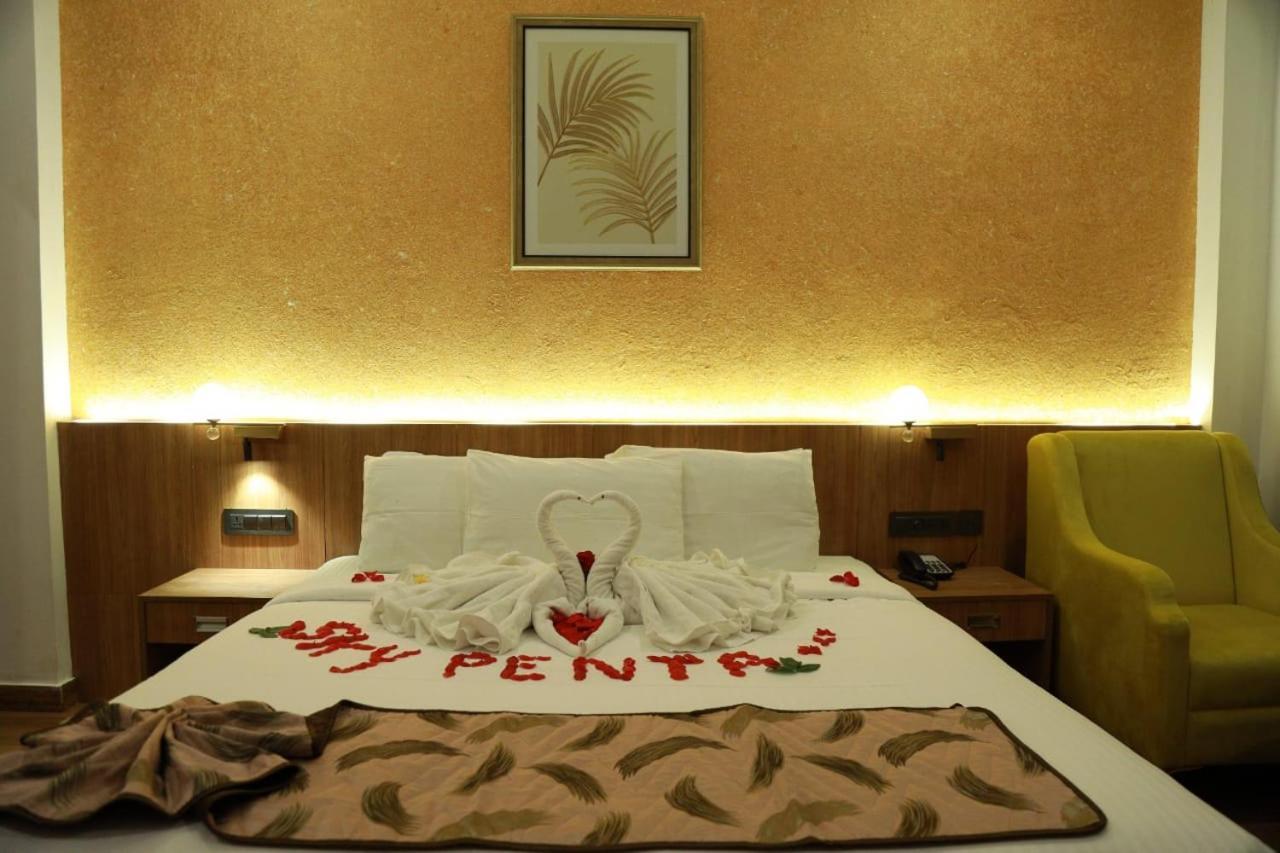 Sky Penta Residency Hotel Iritti Bagian luar foto